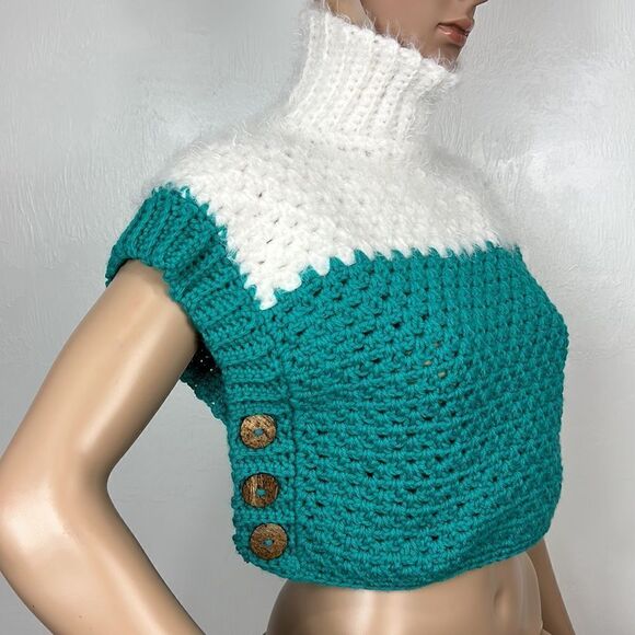 Hand Knitted White Turquoise Short Sleeve Turtleneck Crop Sweater Size XS/S - Picture 2 of 5